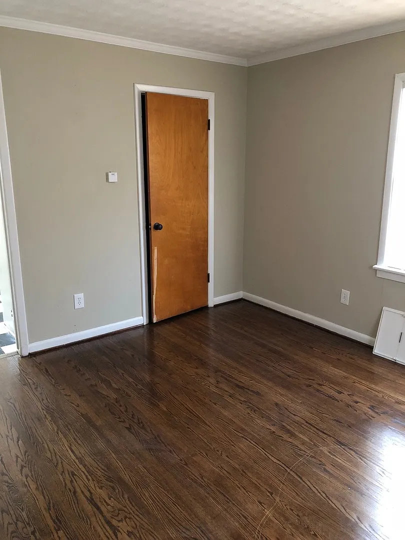 Building Photo - 103-105 Hampden Rd
