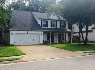 8 Thoroughbred Dr, Hampton, VA 23666