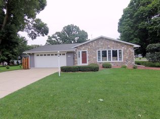 1123 Adrian Blvd, Fort Atkinson, WI 53538