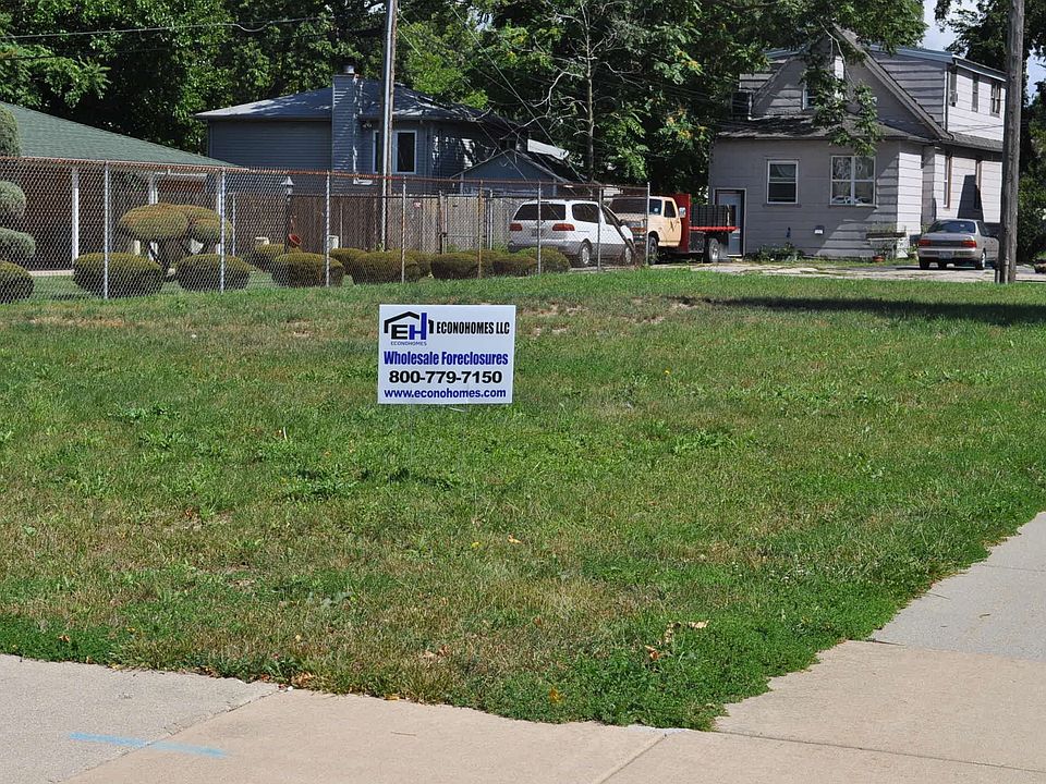 2nd image of 144 Washington Ave