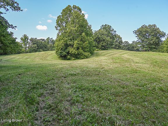 4th image of 3981 Baker Ridge Rd