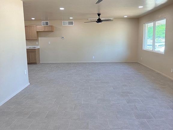 4th image of 195 Hoagland Rd