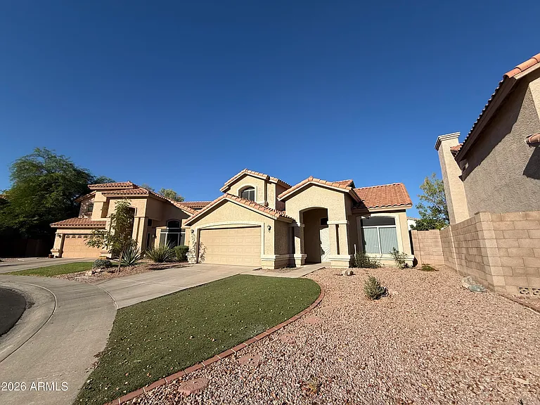 1253 N Spire Ct — Photo 3