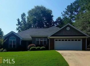 2408 Lismore Dr, Valley, AL 36854