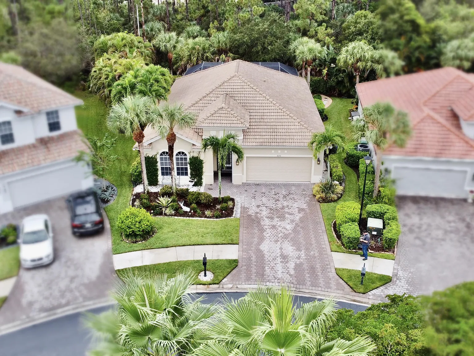 16152 Parque Lane - 1 — Photo 3