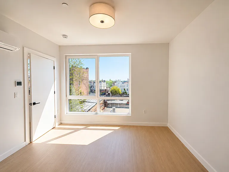 74 Webster St #1AA — Photo 11