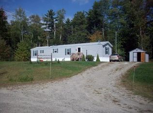 12 Pebble St, Sabattus, ME 04280
