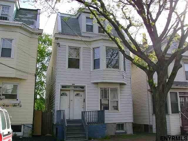 1st image of 589 3rd St