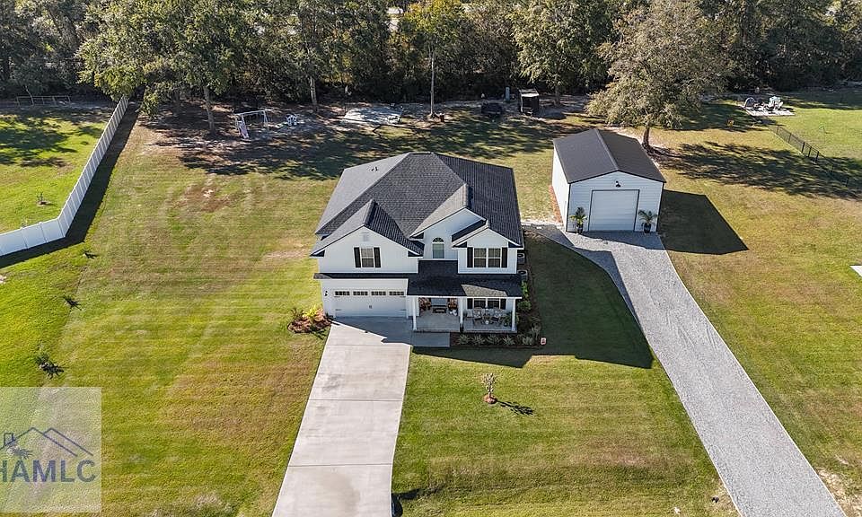 1st image of 818 Kaitlyn Ave