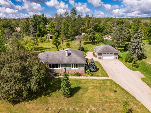 827 13th St W, Georgian Bluffs, ON N4K 6V5