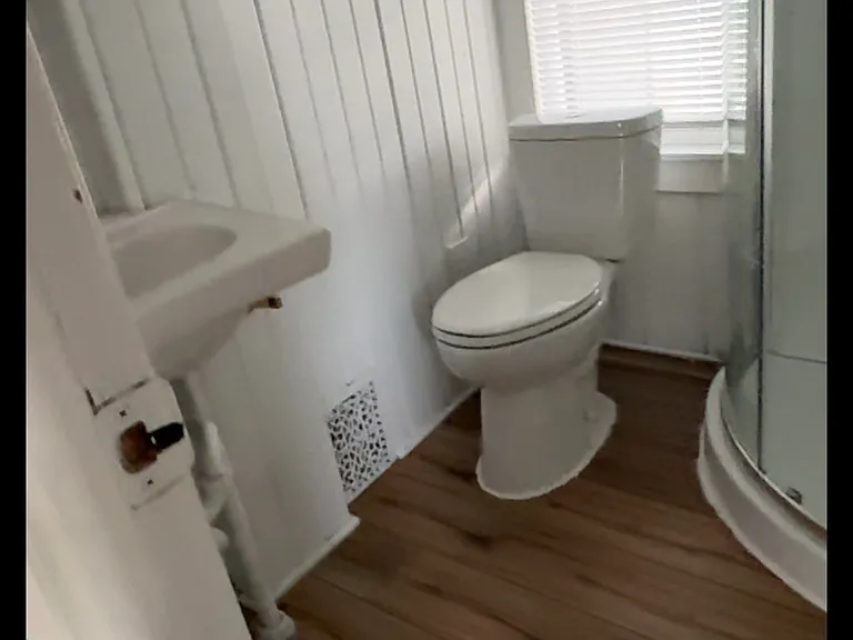 324 S Ashley St — Photo 6