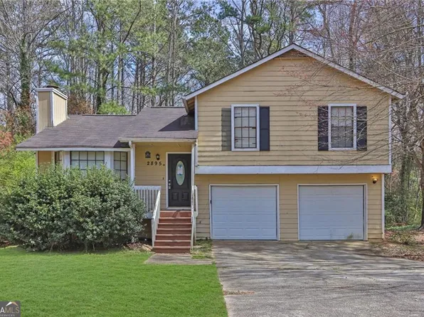 2895 Wildflower Ln, Snellville, GA 30039