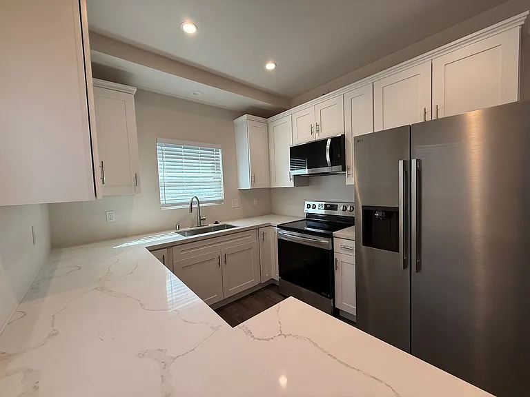 5106 E Falls View Dr — Photo 7