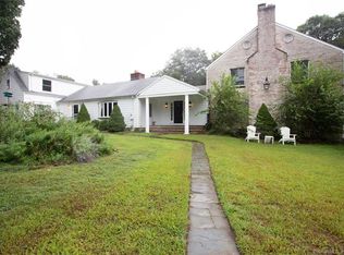 49 Norfield Woods Rd, Weston, CT 06883