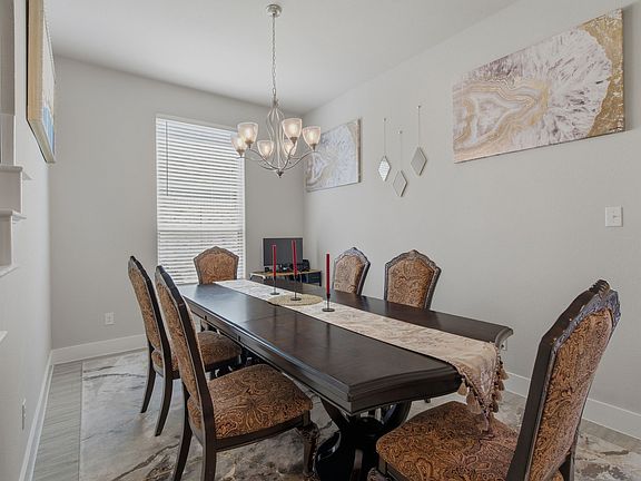 5th image of 1704 Snowdrop Dr