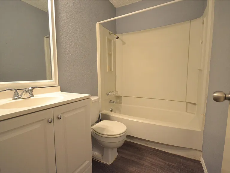 16114 Windermere Dr — Photo 14