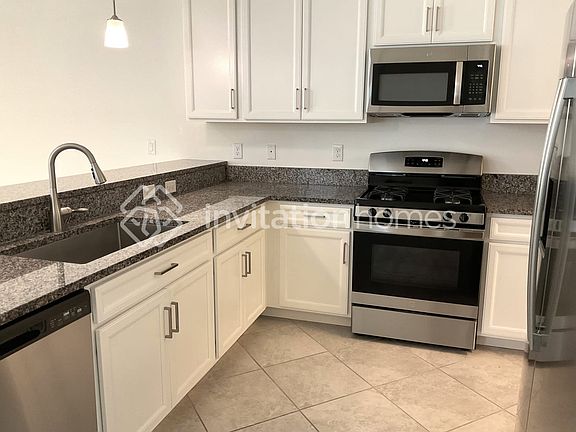 5th image of 3061 Bryant Park Dr