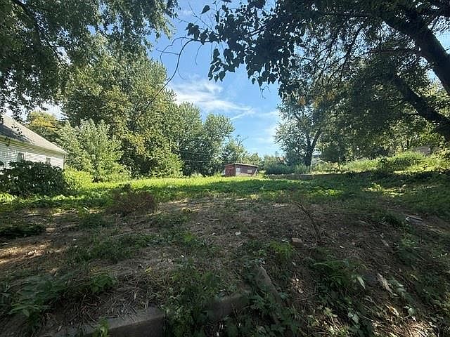 2nd image of 443 N 17th St