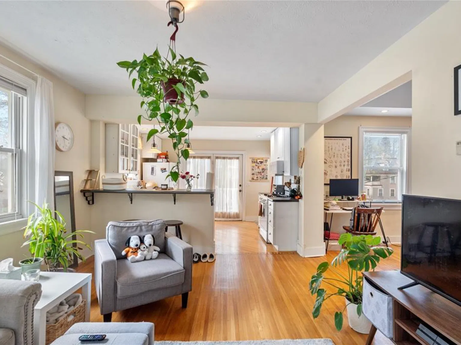 2 bed, 1550 sqft, $2,200 — Photo 4