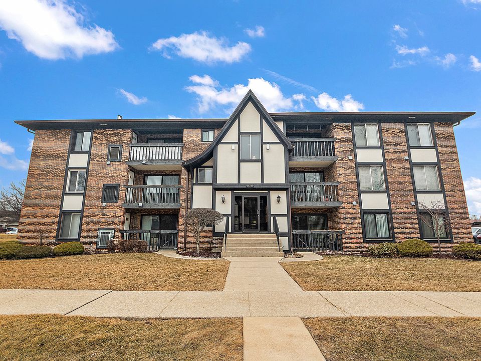 1st image of 13651 Lamon Ave APT B12