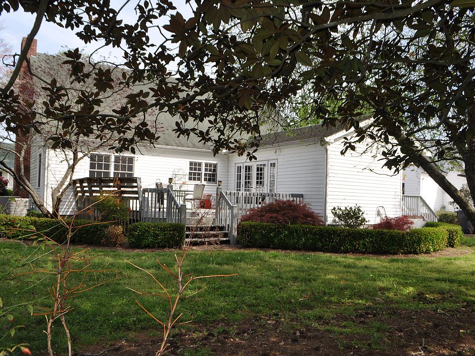 2nd image of 65 Cherry St