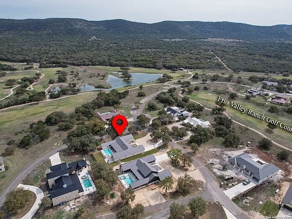 4th image of 1416 Mountain Valley Drive