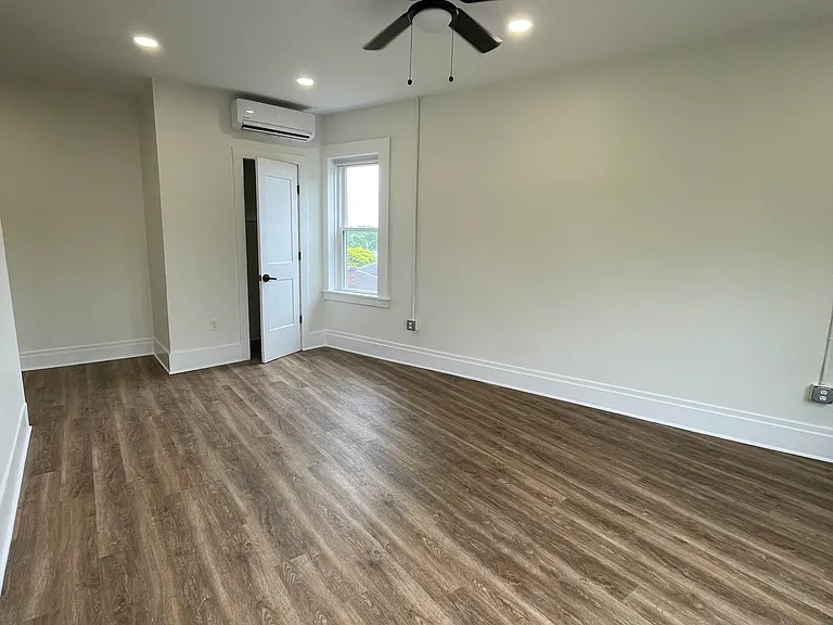 62 Genesee Lofts — Photo 7