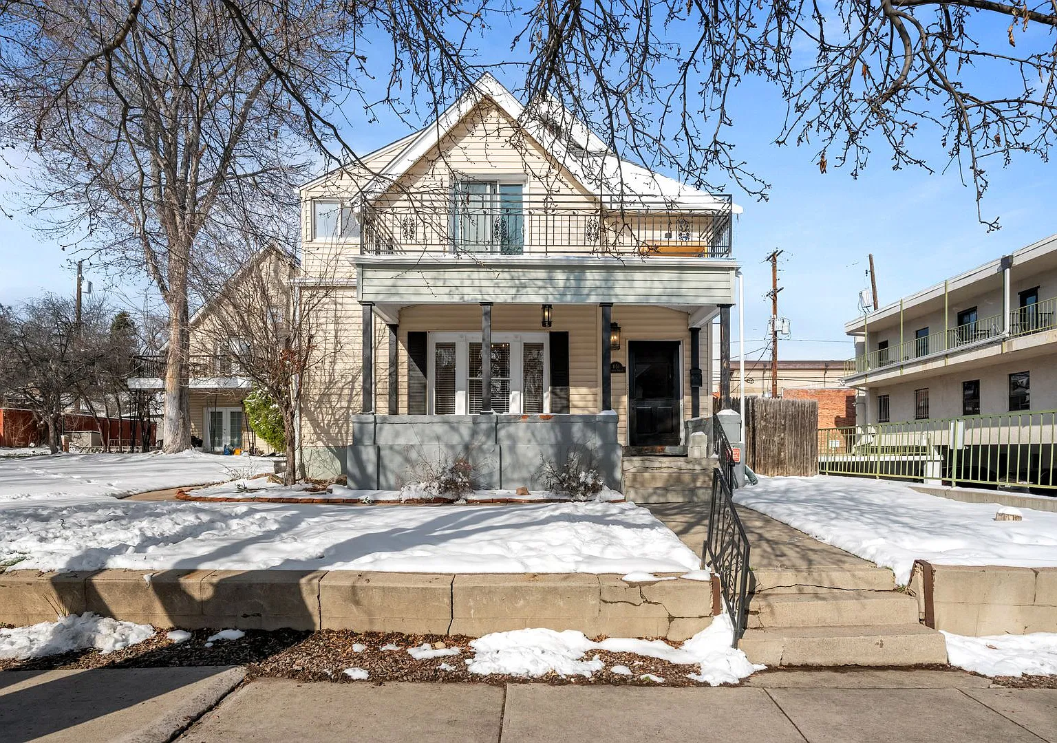 1151 Monroe St — Photo 4