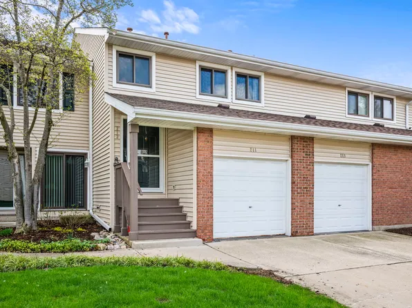 213 Winding Oak Ln, Buffalo Grove, IL 60089