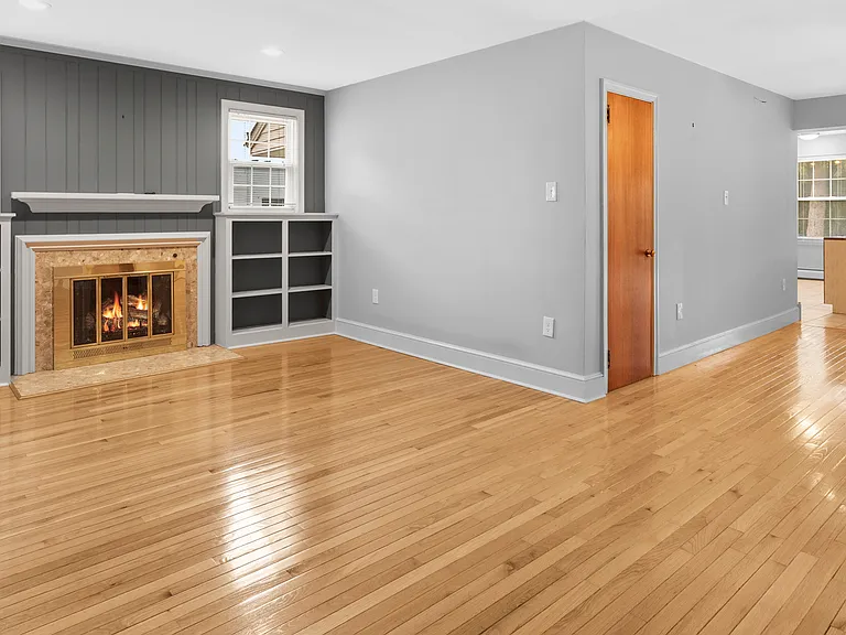421 Lafayette St — Photo 27