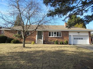 15 Louise Dr, Latham, NY 12110