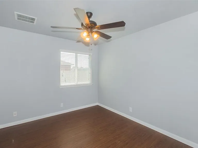 937 Alamo Plaza Dr — Photo 12