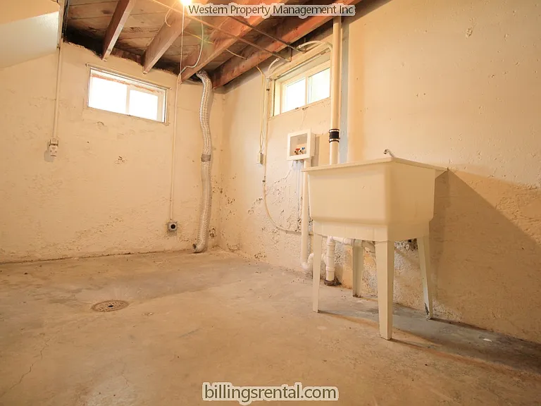 743 Wyoming Ave — Photo 8