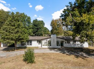 1927 E 55th Pl, Tulsa, OK 74105
