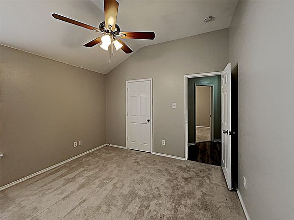 5th image of 617 Oak Hollow Trl