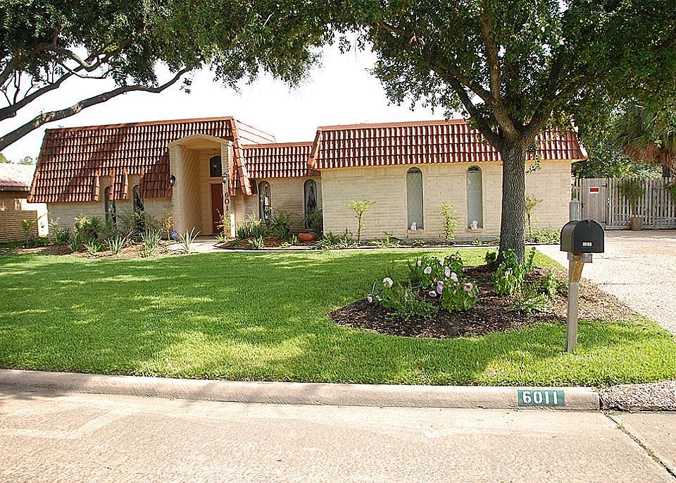1st image of 6011 Long Leaf Dr