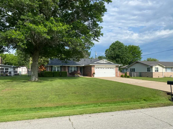 2308 E St SW, Miami, OK 74354