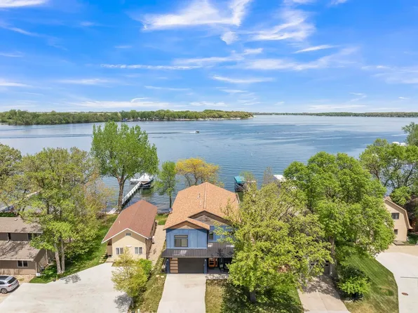 1516 Lakeside Ave, Milford, IA 51351