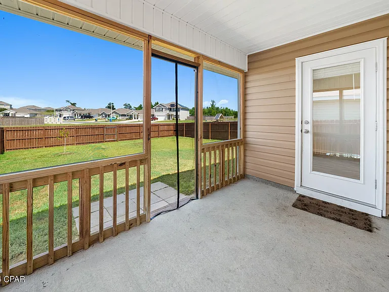 5817 Viking Way — Photo 16