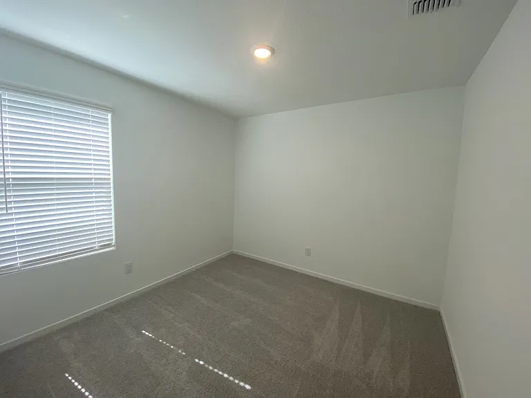 917 Shady Oaks Dr — Photo 7