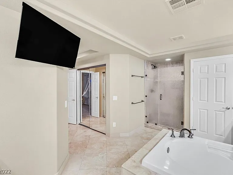 11077 Turlington Ln — Photo 24