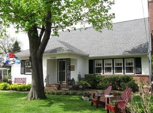 190 Pershing Ave, New Rochelle, NY 10801