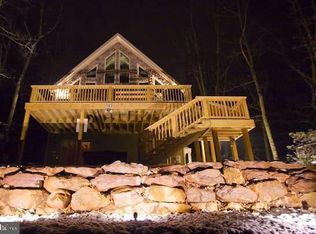55 Lake Dr, Lake Harmony, PA