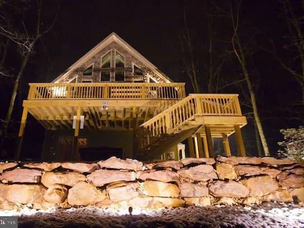 55 Lake Dr, Lake Harmony, PA 18624