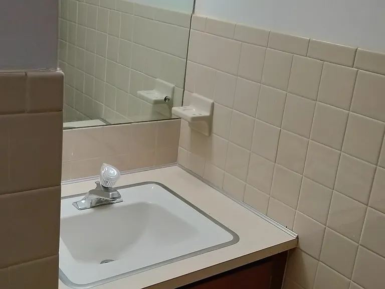 49 Green Bay Dr #1 — Photo 7
