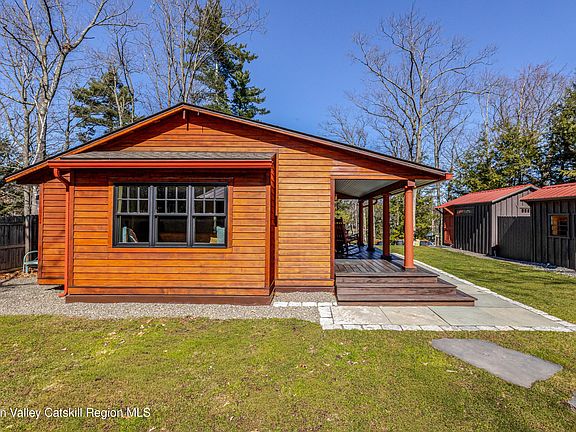 3rd image of 78 The Concourse