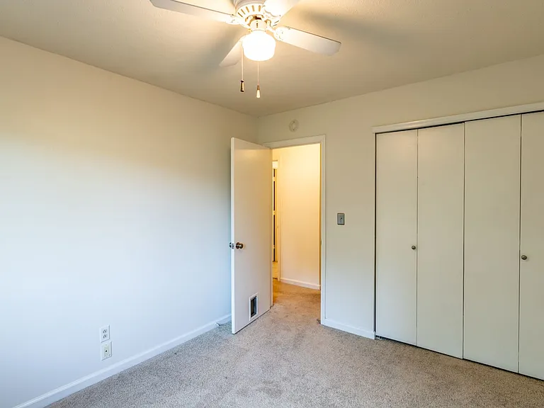 110 Woodlake Dr — Photo 30