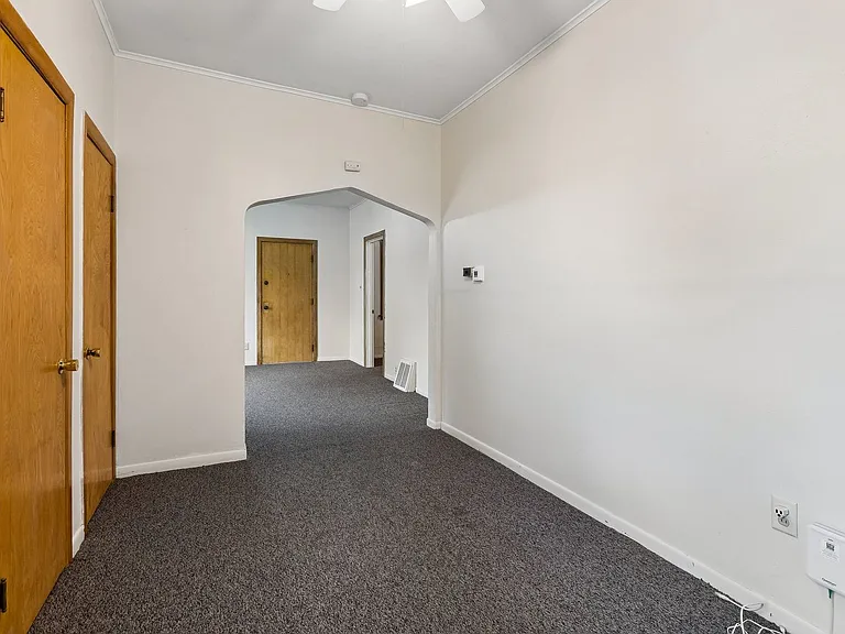 425 Bancroft St — Photo 13