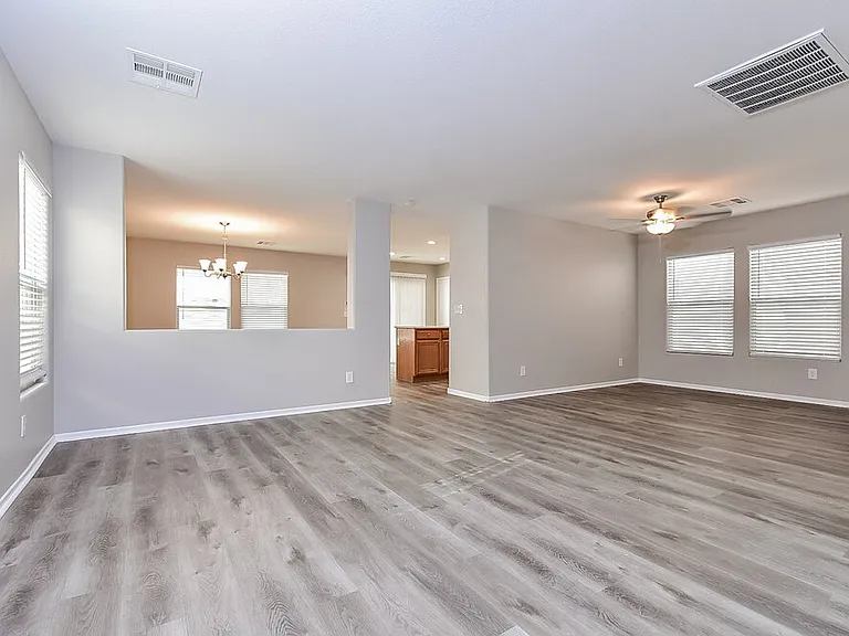 7620 Emerald Ridge Ct — Photo 6