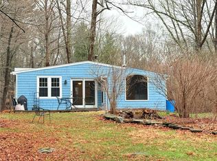 312 Rocky Hill Rd, Scituate, RI 02857